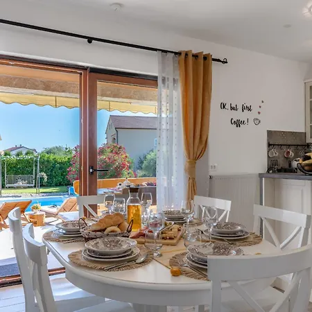 Villa Mlb With Heated Pool, Sauna And Jacuzzi- By Ta Leut Agency Vrsi